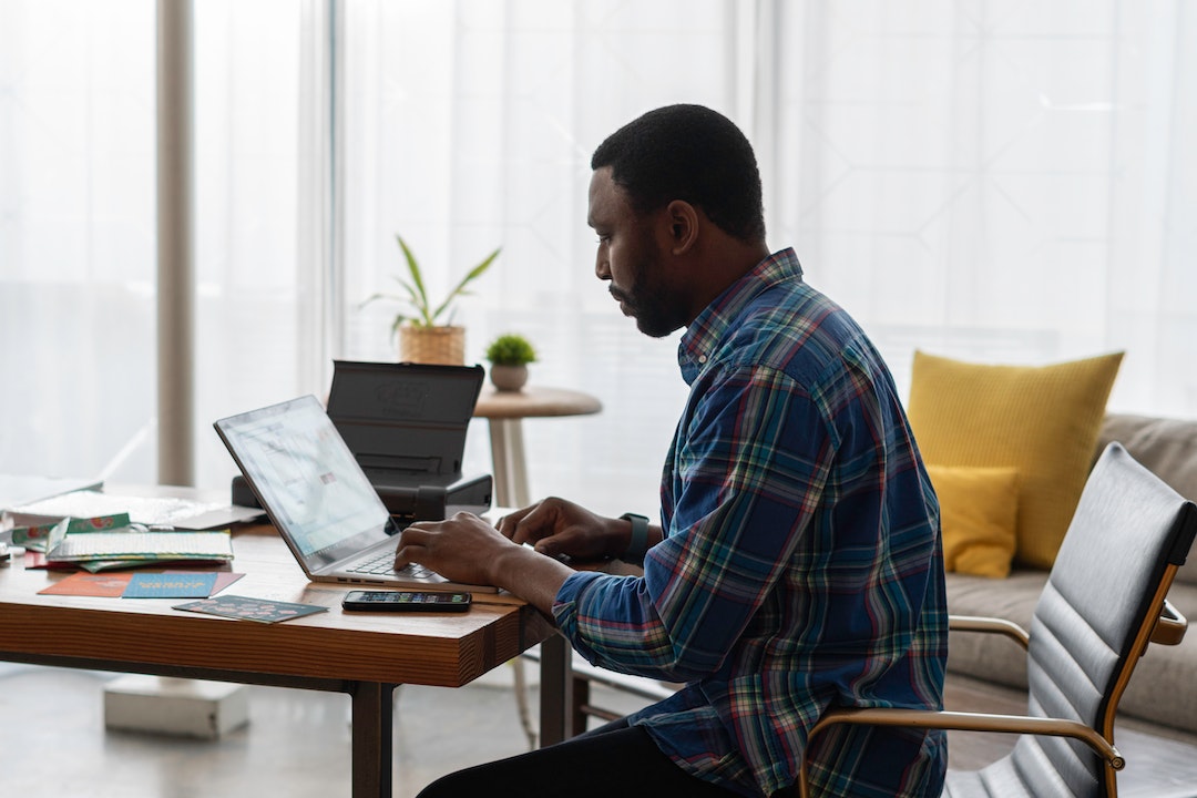 pexels-linkedin-sales-navigator-7245805